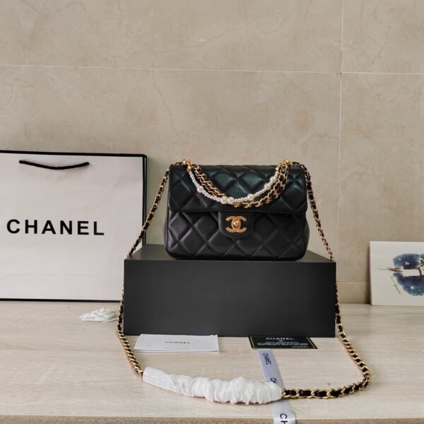 CHANEL
